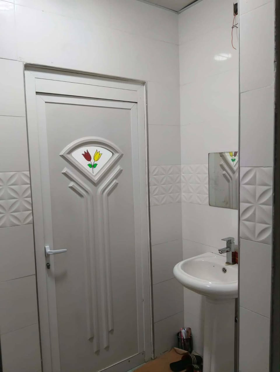 #اللهم صل على محمد وآل محمد 
#بيت للبيع في مجمع الخير 
#المساحة 200متر يتكون من ثلاث غرف وصاله وبراني ومطبخ وصحيات وحديقه وكراج سيارة  
#السعر 180مطلوب105قدمة 75 للشراء يراجع مكتب الناجح للعقارات السماوة حي الحكم قرب مرطبات فستقه 
#مكتب- الناجح للعقارات 
للإستفسار اكثر مراسلتنا ع الخاص او الاتصال ع الرقم التالي ***********بي وتساب /***********
#او مراجعة مكتبنا الواقع في
#الحكم / مجاور مرطبات فستقه علمأ دوام مكتبنا من 9 صباحأ ال 10 ليلأ اخوكم ابو مصطفى للعقارات 
{تابع صفحة المكتب }
