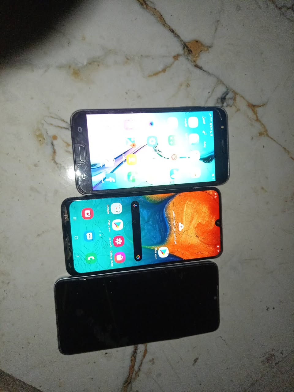 للبيع تليفونات الجي سف كلشي مابي وال اي 30 شغال بس ميقره خط وميفتح وايفاي والتكنو شاشه بس عوزه السعر 50كلهن ***********خاص مفتوح
