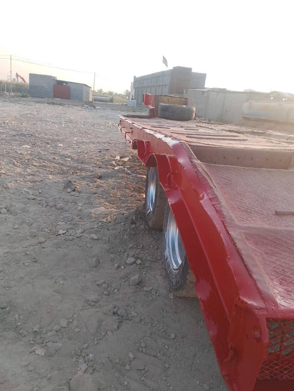 لورد للبيع الطول 7متر والعرض 10-3
***********
