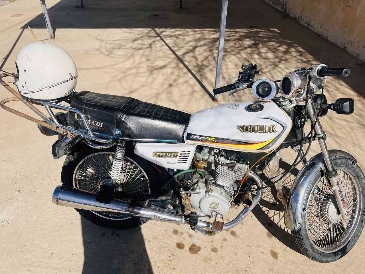 السلام عليكم ماطور 4 گير شرط المحرك والگير هندر واحد الصبح ربع ماتحط علي كلو جاهز سولنك ابو الختم وزن ثقيل السعر 375 وبي مجال ***********
