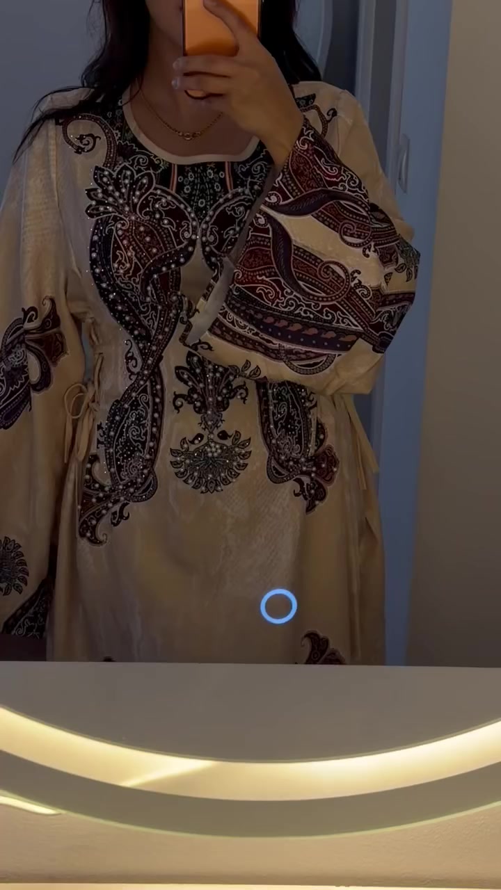 إذا تحبين التميّز 👑
مخاورنا الإماراتية تجمع بين الفخامة والراحة، تصميم أنثوي وقماش يبرد على الجسم 💫
قطعة وحدة تكفي تخلي إطلالتك حديث الكل سعر القطعه فقط4️⃣0️⃣الف يوجد توصيل كافه محافظات العراق🚕


**إذا كنت صاحب هذا الإعلان وتريد حذفه لأي سبب، رجاءا أرسل رسالة إلى الدعم الفني**