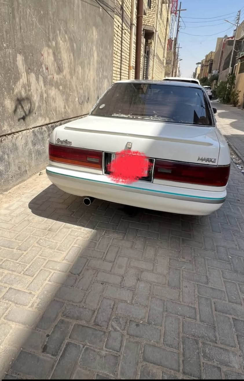 السلام عليكم.
مكلف بالنشر 
مارك كربلائي محرك ونجي شاكين بي تبخير تنقيص ماكو.
كير جيد دواخل حلوه بدي حلو طخم تاير رقم جديد كربلاء السياره وراعيه بالبصره سعر 45 وبيه مجال ***********
