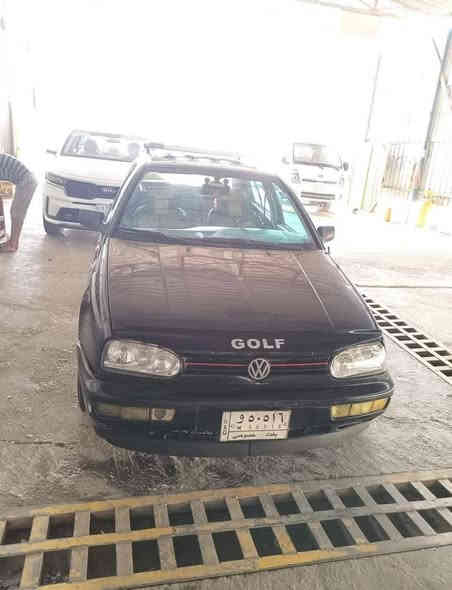 السلام عليكم
السيارة للبيع كولف موديل ١٩٩٣ 
كهربائيات كلها شغالة تبريد شغال ثلج مراوح شادلها مال ٦ سلندر انسى شي اسمه حماوه مكينتها ٢٠٠٠
السيارة صارف عليها هواي الله يشهد
السيارة بلاديه وكلشي بيها شغال 
ترايك وين ما تريد السيارة تجي وشوفها بيها نواقص كلش بسيطه 
السعر ٤٥ وبيها مجال بسيط حك الجية التفاصيل اتصل وعيوني الك 
***********
