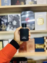 عطر كلير ليذر الاصلي من شركة فراجرانس وورلد  هذا العطر يحاكي عطر توم ف...