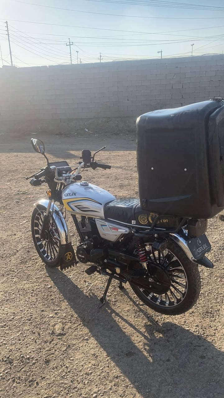 ياالله سلام عليكم ورحمة الله وبركاته اليوم دراجه يراني سونك 2025الدراجه نضيفه مكاني بغداد المعامل حي الزوراء باويه اوراقه كامله السعر خاص وبيه مجال للطيبين 
الارقم ***********
فقط واتساب او تصل بل رقم مارد عل فيس 
وتحياتي وسلام عليكم ورحمة الله ♥
