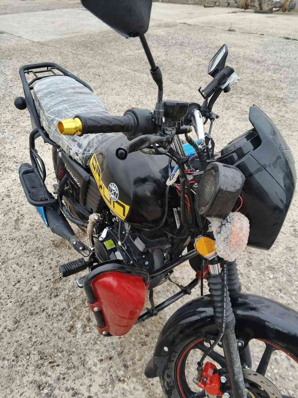 السلام عليكم للبيع دراجه دايوان مديل 25
دراجه ماشيه شهر  دراجه عل وضع الشركه 
اوراق الدراجه كامله سعر   1400وبيها مجال للشراي الدراجه بيها سويجين وبصمتين
مكان الدراجه سامراء
الستفسار ***********
