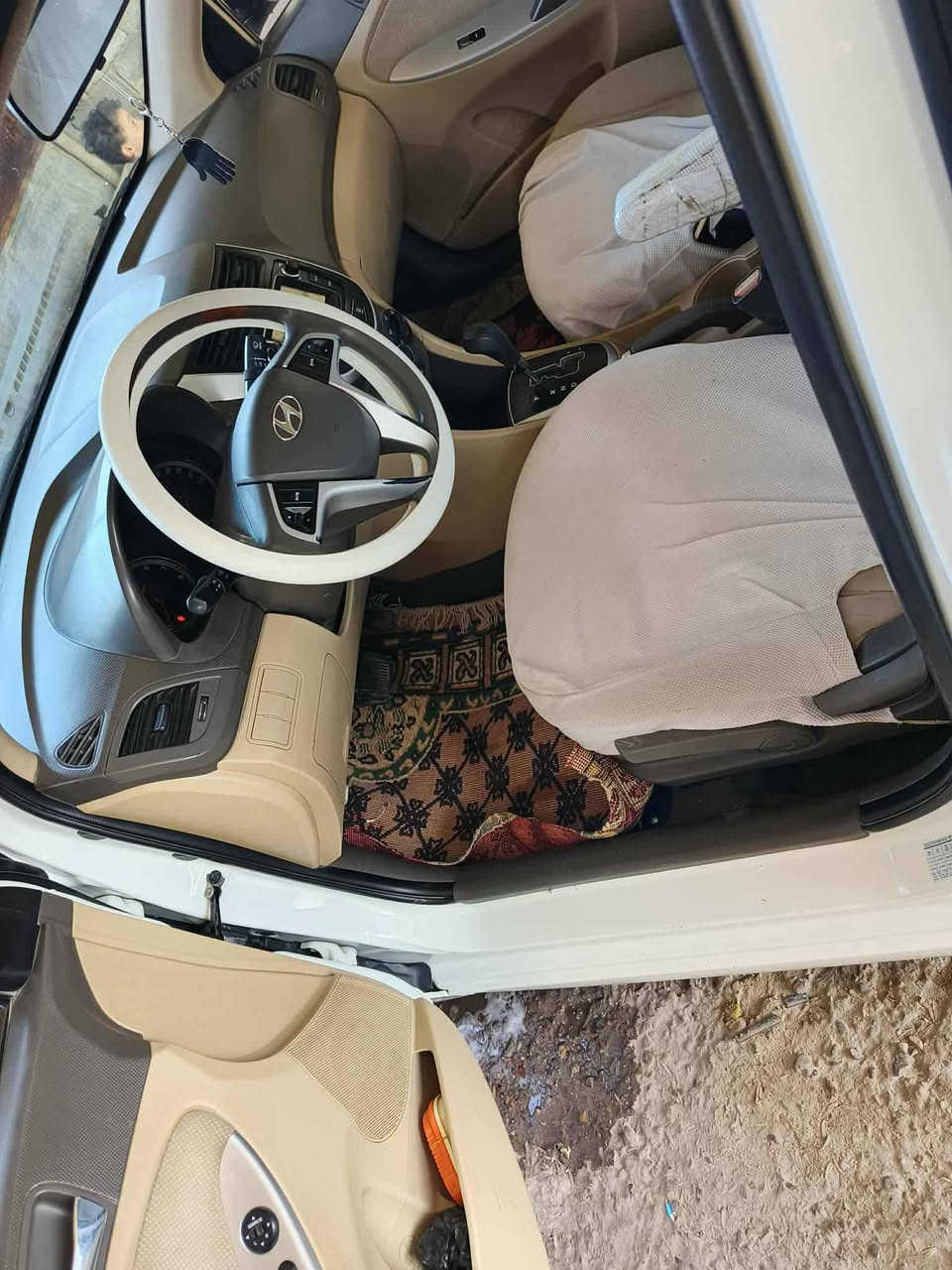 سلام عليكم 
اكسنت موديل 15مكفوله 
فول مواصفات السعر وباقي تفاصيل لاتصال ع رقم *********** اني مكلف بنشر
