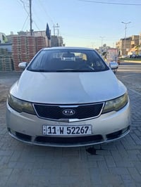 للبيع فورتي وارد امريكي موديل 2010حادثها جاملغ والبنيد الايسر سياره حا...