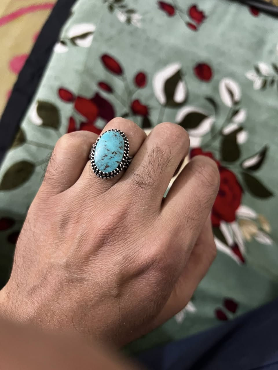 #للبيع نيشابوري اصلي وثاني عقيق مخطوط


**إذا كنت صاحب هذا الإعلان وتريد حذفه لأي سبب، رجاءا أرسل رسالة إلى الدعم الفني**