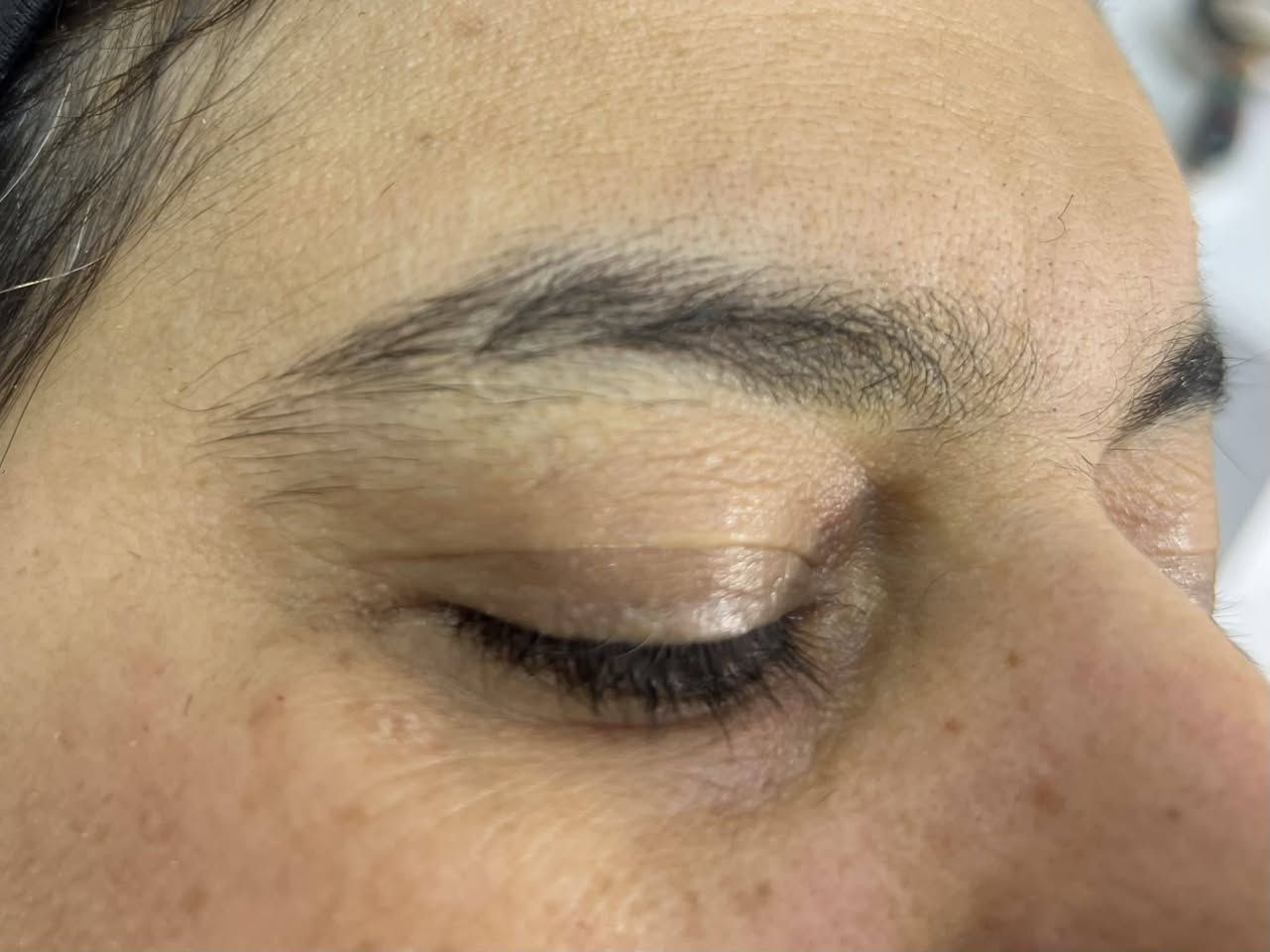 هلو حبايب 💖
صالون لمسة رورو يرحب بكم 💎✨

🔥 عروضنا المميزة 🔥

💆‍♀️ عروض البشرة

✨ حفافه وجه كامل — 5000

✨ تنظيف بشرة بالبخار + إزالة الرؤوس السوداء + ماسكات 🎭 — 5000

✨ خيط + شمع + تنظيف بسيط — 7000

💇‍♀️ قصات الشعر

قص حسب الطلب وبأحدث الستايلات — 5000 ✂️

🎨 صبغ الشعر

قصير — 20

للكتف — 25

وسط — 35

طويل — حسب الكثافة

💄 عروض المكياج

مكياج مناسبات سمبل — 15 ✨

🫰 عروض الجسم

شيرة فول بدي — 25

واكس فول بدي — 35

🌿 منتجنا الخاص

شيرة باسم لمسة رورو 🥰

صنع يدوي 100% وطبيعي 💪

يناسب كل أنواع البشرة ويعطي نعومة تجنن ✨

السعر حسب الكمية

📍 العنوان: A404

📍 الحجز مسبق

📩 راسلينا خاص للحجز والاستفسار 💌

#صالون_لمسة_رورو #عروض_تجميل #بشرة #صبغ_شعر #قصات_ترند


**إذا كنت صاحب هذا الإعلان وتريد حذفه لأي سبب، رجاءا أرسل رسالة إلى الدعم الفني**