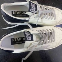 حذاء رياضي • مقاس ٤٤ • توصيل