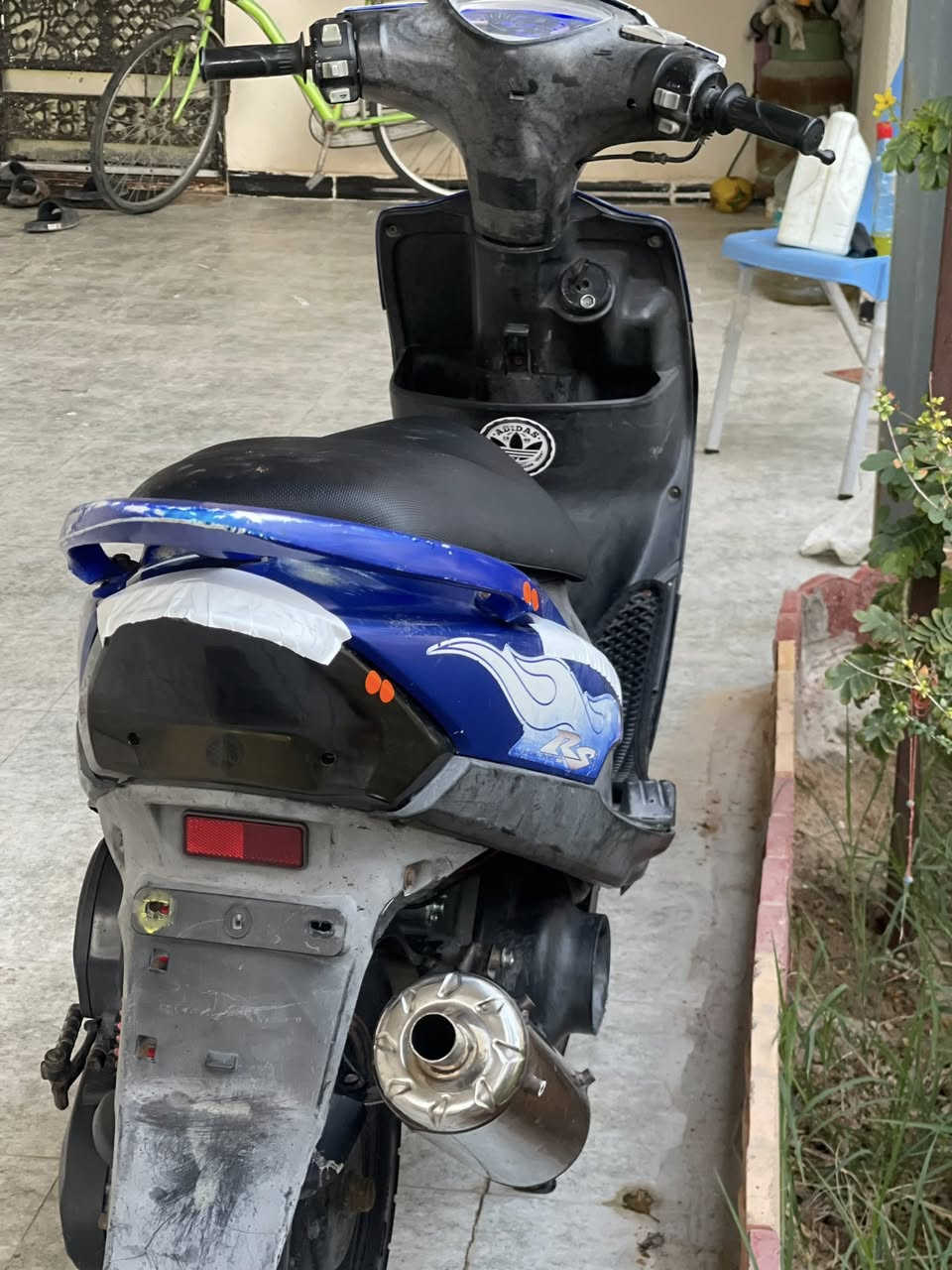 السلام عليكم ماكس عدله جارده لون ازرك مامفتوحه بوشه 49 كلهه بلاديه الدراجه فول نضافه والله تاخذهه ماتذب عليهه شي اليوم بدلتلهه تاير كدام جديد تاير وره جديد كلشي شغال بيهه كهربائيات لايت عالي ناصي رماش سكنات اشاير هورن بس السلف امس احترك عندي والله جانت نص نكره من كد مالمكينه قويه كزوز رياضي RZ شرط طكه وفصله ونار المكان بصره ابي الخصيب السعر ٧٥٠ وبيهه مجال الرقم ***********
