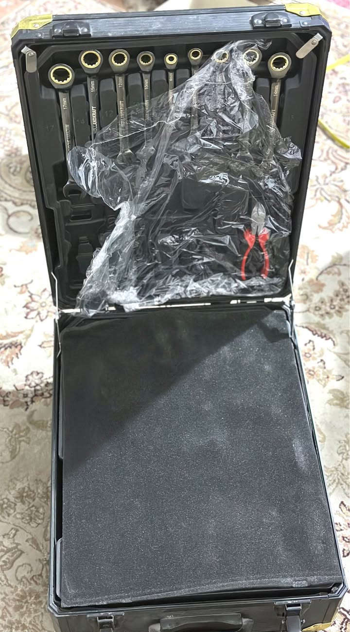 جنطة معدات 
غير مستخدمة سعرها 250 الف 
تتكون من 4 طوابق تحتوي على 250 أداة كربلاء, العراق


**إذا كنت صاحب هذا الإعلان وتريد حذفه لأي سبب، رجاءا أرسل رسالة إلى الدعم الفني**