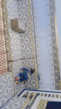 سلام عليكم ديوان ارضي طول 13متر شغل درجة اولى للبيع مكاني مدينه الصدر ***********
