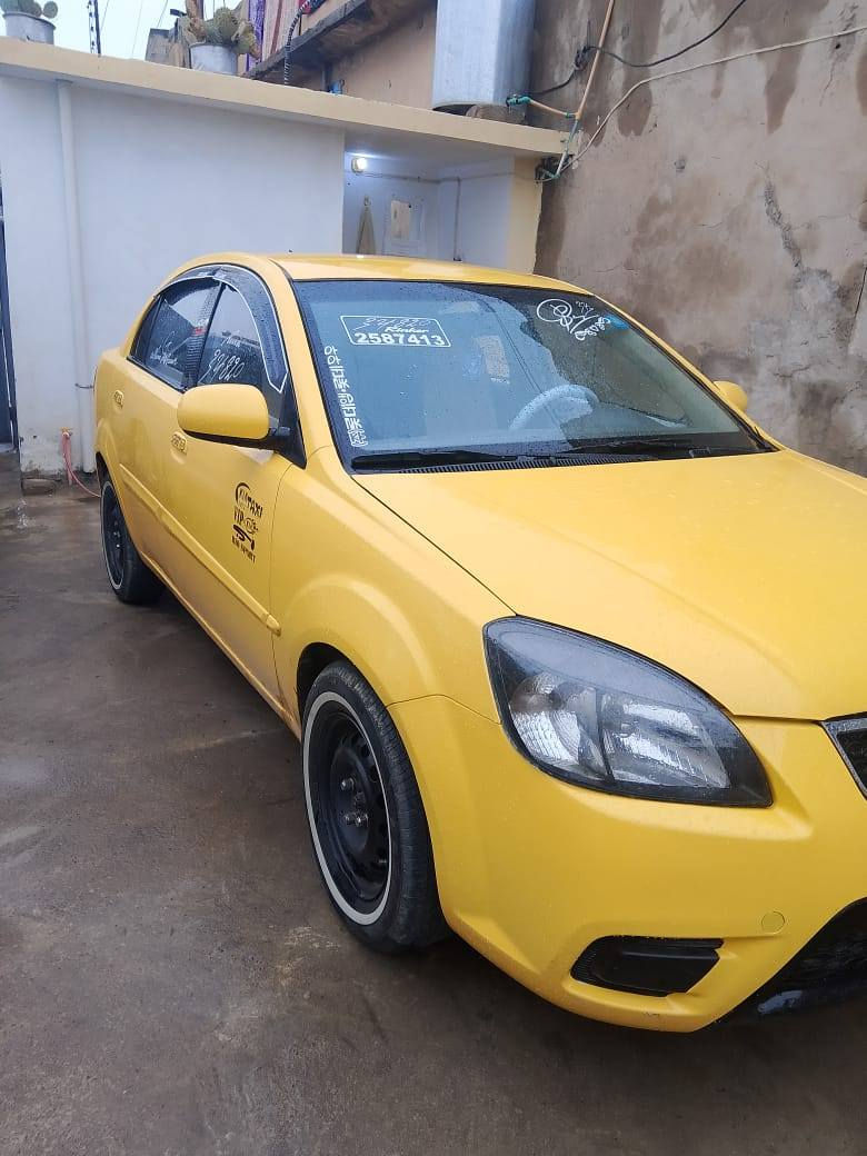 السلام عليكم كياريو 2011 بلاضرر رقم نينوى دولي كابون ورقي مكينه 16 هيئه وغرامات صفر السعر 100 وبيها مجال رقم الهاتف ***********
