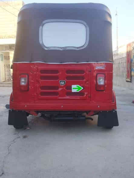 السلام عليكم تكتك مديل ١٨ أوراق وصل المرتضى جاهزه كبل للشارع معمره عل اخر حبايه صبغ عام وتايرات دوشمه سفريات كهربائيات كله جدد وشغاله محرك لاتنقيص ولا تبخير  المكان بابل القاسم ع ***********.   السعر 3700
