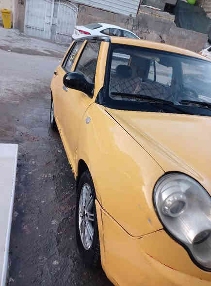 السلام عليكم 
ليفان 320 موديل 11 جاهزة ماعدا كبريسر تبريد او بور ستيرن رادلهة الباقي جاهز كير محرك صدر ترايك وين متريد سكني بغداد او اداوم اب كركوك اروح او اجي بيهة مافديوم وكفتني  اب شارعة السعر 18 بيهة مجال ***********  بغداد الشعب
