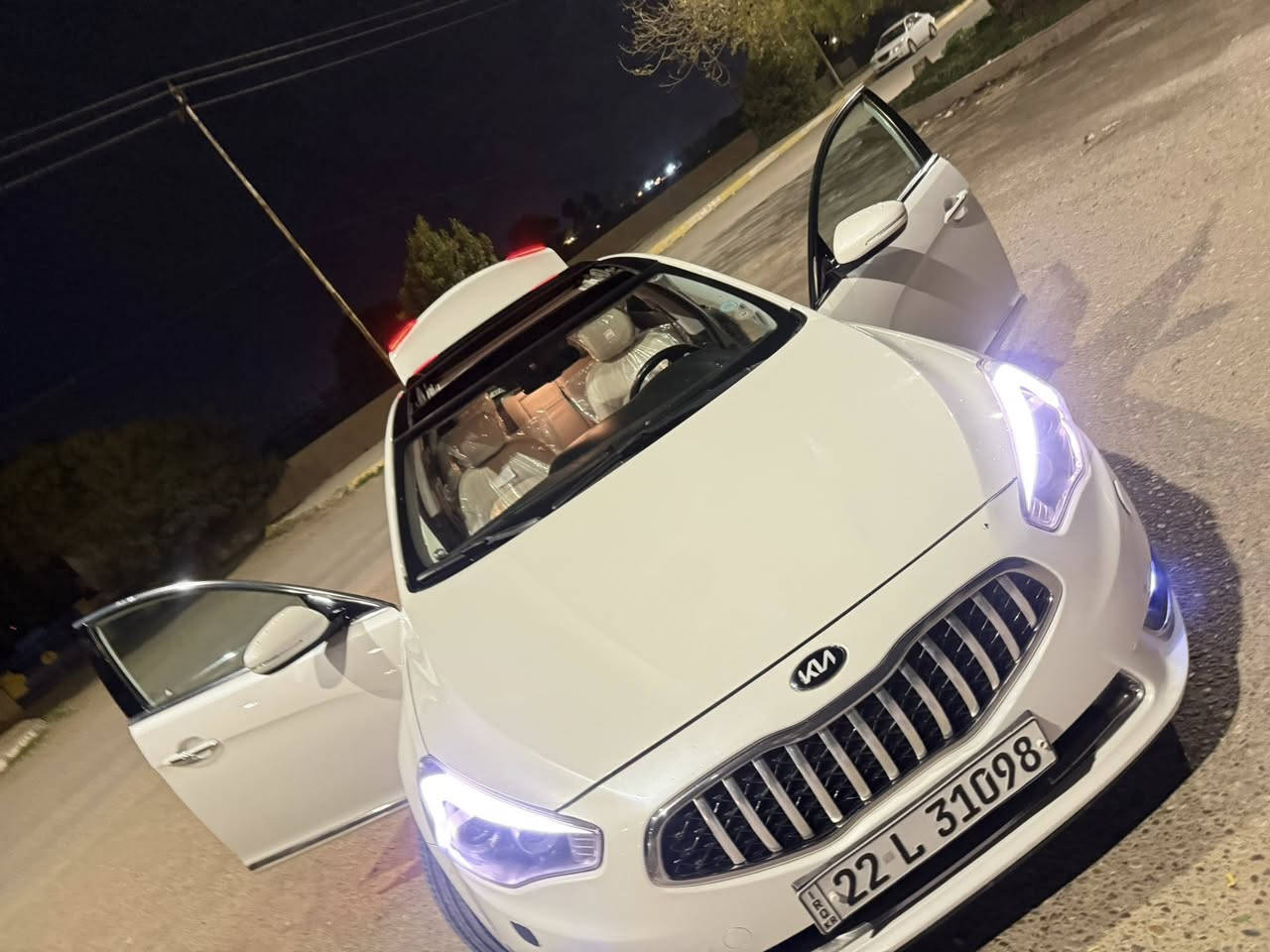 للبيع كادنزه                     ***********
خليجي 2014
كفاله عامه ملكي vip
محرك ممفتوح علا وضع الشركه
ماشيه150 الف كيلو متر
بدون صبغ بدون بارد 
بنوراما كشنات جلد ابيض
هند برك بصمه تدفئه + تبريدكشنات
تخم تاير جديد 
السياره عليه ادامه كامله
مري شفط +ترحيب ذكي 
خزن ميموري كشنات كهرباء 
عنوان السياره صلاح الدين بلد
***********
