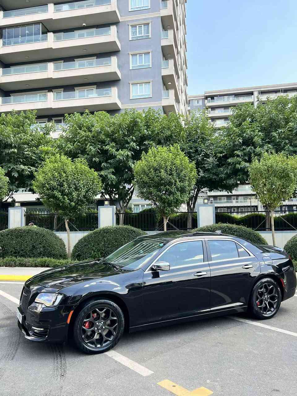 Chrysler C300 2016
کرایسلر٢٠١٦Awd
مواسەفات C فول فول 
پانۆراما
بەصمە
کوشن جلد
کوشن کارەبا
کوشن خەزن
کوشن ساردوو گەرم
پەردە کارەبایی
شەخال
کامێرا 

تەحویلو خەرامە بەشەرت
سەیارەکە بێ بۆیاخە بەس یەک پەڵە کارتی هەیە
بێ ئەوەی ناوی گرتبێ پێشو دوای کەپسە
گێڕو مەکینەی بە شەرت نەکراوەتەوە
 دەعمی بۆ دەعمی بەشەرت 
شوین سلیمانی
*********** whats app
