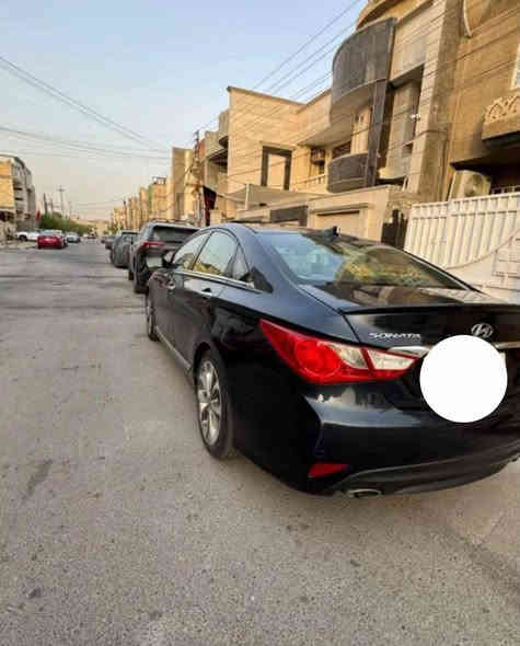 🚘 للبيع – هيونداي سوناتا Limited 🚘

🔹 الموديل: 2011
🔹 الوارد: أمريكي
🔹 المكينة: 2000cc GDI
🔹 الفئة: Limited (فول مواصفات)

✨ المواصفات:
✅ تبريد أمامي وخلفي
✅ بصمة تشغيل وبصمة أبواب
✅ فتحة سقف
✅ منظومة زنون جديدة ضمانها سنتين
✅ كشنات أمامية كهرباء مع تدفئة وتبريد بكل الكشنات
✅ فول تحكمات (ستيرن + كشنات)

🔧 الحالة الميكانيكية:
✔️ مكينة ✅
✔️ گير ✅
✔️ مكفولات وما بيها أي مشاكل

🎨 الهيكل:
– بيها صبغ جاملغ + باب فقط
– سيارة مخدومة ومال جناي
– المستخدم الوحيد إلها صارلي 7 سنوات

💰 السعر: 89 ورقة
✅ بيها مجال للشراي

📄 التسجيل:
رقم واسط / مشروع وطني
تتحول بأي مرور

📍 المكان: بغداد – الغزالية
رقم صاحب السيارة 
***********

السعر :: اطلبه بالتعليقات يصلك خاص 📩

#ادارة_الصفحه ⚡

ملاحظه / 🔴
مدير الصفحه غير مسؤول عن بيع وشراء واصوليات السياره نحن صفحه لعرض السيارات فقط.
