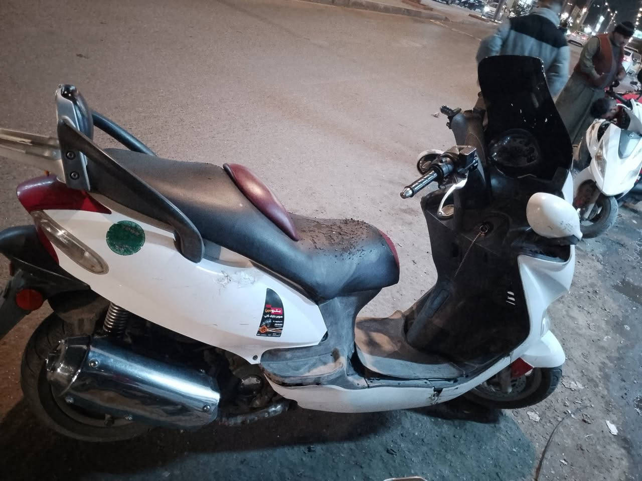 للبيع دراجه كايمكو محرك ربع مسجله رقم عربي شرط اتحويل السعر 9 اوراق وبيه مجال العنوان الرمادي الاسكان القديمه رقم الهاتف ***********
