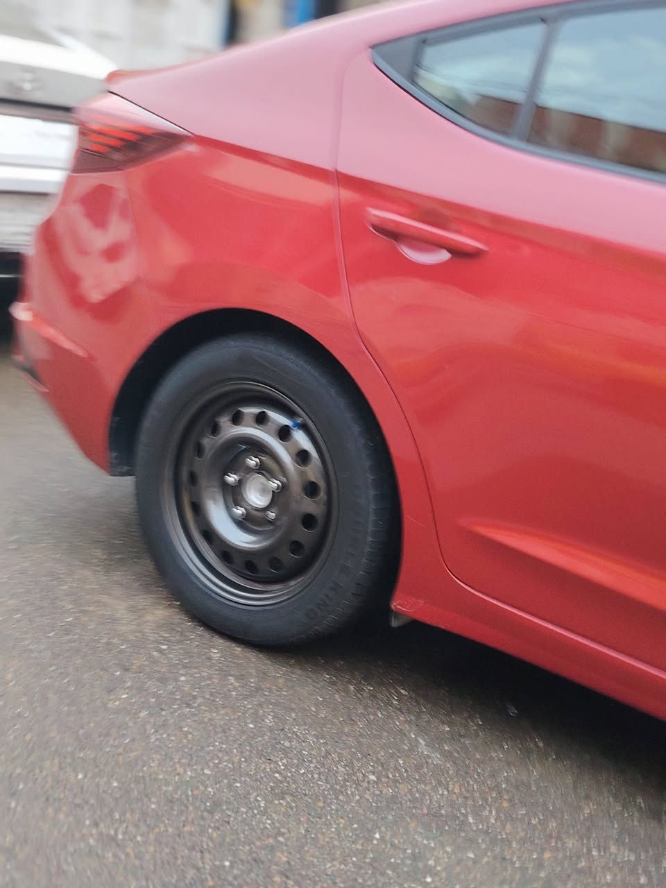 السلام عليكم النترا موديل 2019 وارد امريكي حادث بس بنيد مبدل بدون ايرباك فقط بنيد السعر 135 للاستفسار الاتصال على الرقم *********** بغداد باسمي مكان السياره بغداد
