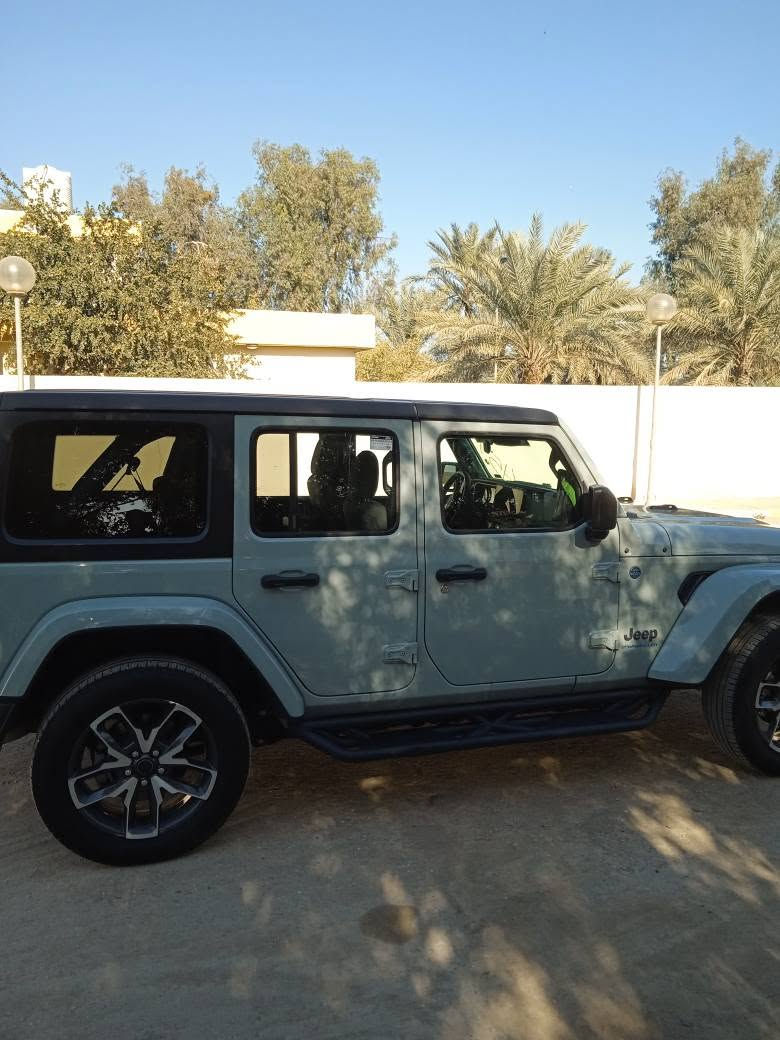 جيب رانكلر هايبرد موديل ٣٤ التفاصيل مذكورة داخل الصور صبغ بنيد فقط السعر ٢٨٠ ورقة مكان السيارة بابل *********** بغداد, العراق
