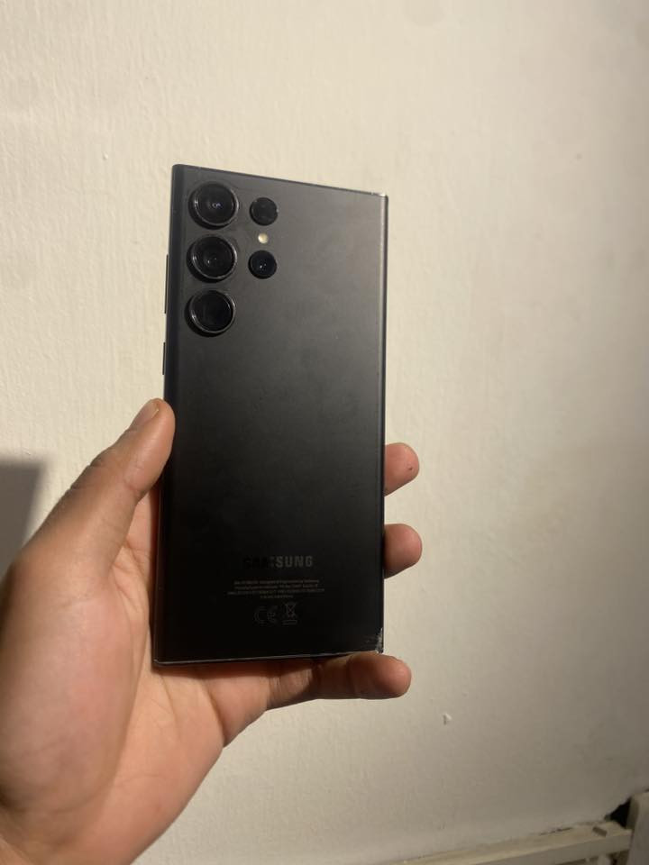 🔥🔥 كسر أسعار – عرض ناري 🔥🔥

سامسونك S23 الترا | 256GB 🚀  
ملك الفخامة والأداء 👑 جهاز ما يحتاج تعريف  

📸 كاميرات أسطورية  
⚡ أداء خرافي للألعاب والاستخدام الثقيل  
🔋 بطارية تعيش وياك يوم كامل  

✅ نسخة شرق أوسط  
✅ جهاز نظيف 100% وعلى الفحص  
🔌 شاحنة سريع 45 واط  

🚚 توصيل متوفر  
💰 السعر: 925 ألف فقط  
🔥 قابل للتفاوض البسيط للجادين  

❗️الكمية محدودة – لا تضيع الفرصة  

📩 احجز هسه قبل لا يخلص


**إذا كنت صاحب هذا الإعلان وتريد حذفه لأي سبب، رجاءا أرسل رسالة إلى الدعم الفني**