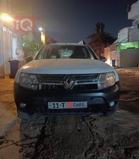رينو داستر للبيع  موديل 2018 محرك 2000 اربع مقاعد كلين تايتل شاشه كامر...