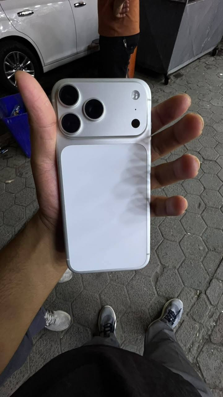 ايفون 17 pro Max
شريحة فعلية AZ
استخدام قليل
30مرة مشحون
ابيع جوه السوك
للتواصل واتساب
***********
وشرح باقي التفاصيل
مكاني بصرة
يوجد توصيل
