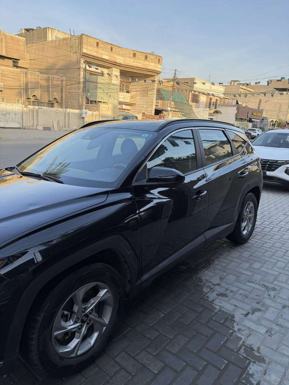 توسان للبيع 2024
توسان موديل ٢٤ 
وارد امريكي بدون حادث فقط حالوب (الصور جوه )

ماشيه 49km
السياره بأسمي  رقم بغداد مكانه السيديه / الاعلام 
مواصفات  عاديه 
السياره مابيه شي نظيفه من تبريد وكير ومحرك وكلشي نقص مابيه  
رايده ب215$
وبيه مجال بسيط  حك الجيه 
 ***********
