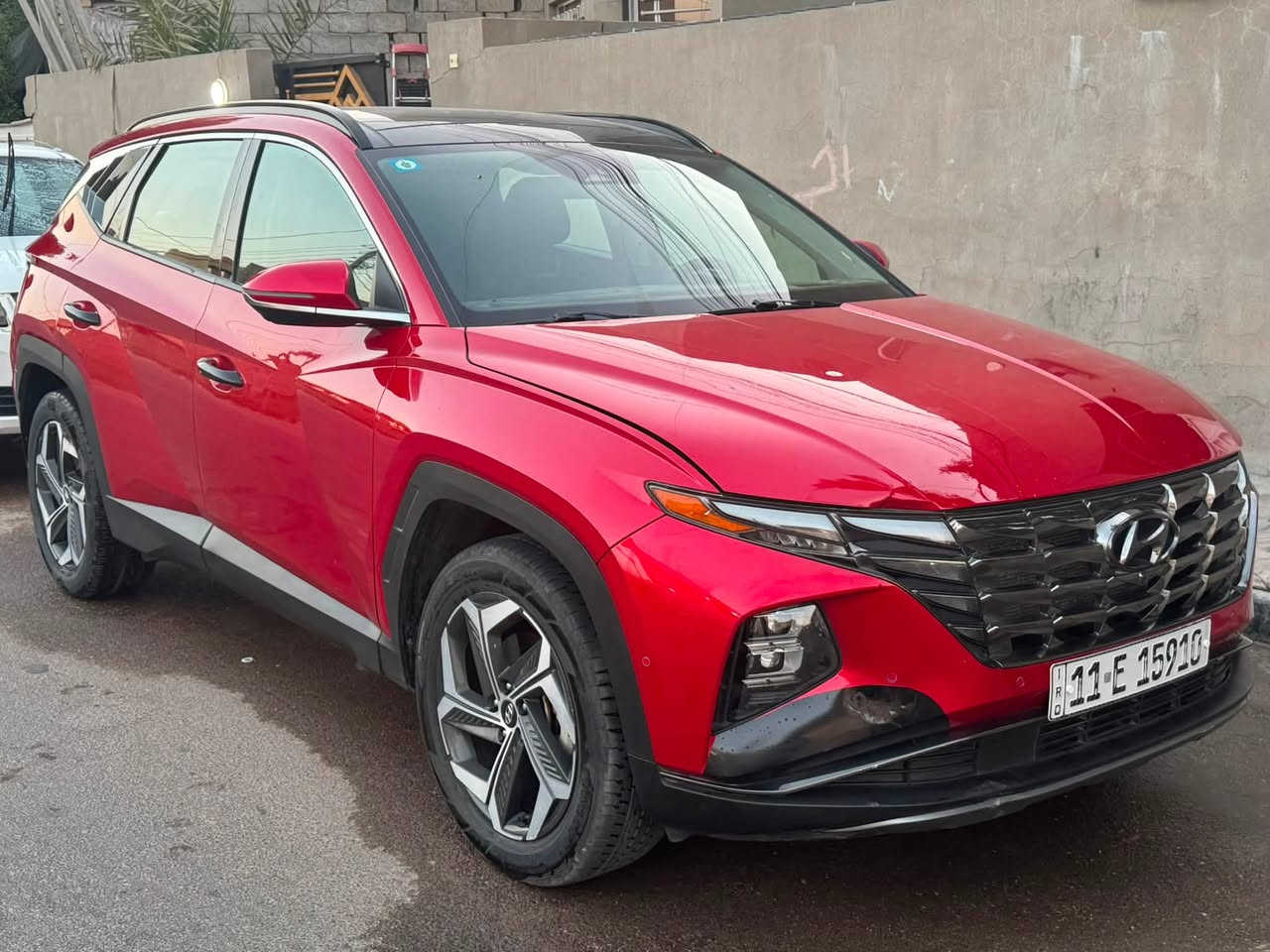 2022  HYUNDAI TUCSON..
هونداي / توسان بانزين 2500
فووول الفوووول 1 / 1
الضرر،   باب تبديل ايرباك برده وراجع سيتم
بدون شاصي بدون دواخل  صور الحادث مرفقه
المسافة المقطوعه 81305                                 
الموديل:-2022
فورويل4 ×4

.. المواصفات.. 
 شاشه دجيتل كبيره 
كيجات متغير الالوان 
تبريد  لمس
تحكمات ستيرن 
مثبت سرعه 
بصمه تشغيل + تشغيل عن بعد
حساس تجاوز  
رادارات اماميه وخلفيه +جانبيه
كامرات عدد(4) /360
4 انضمة قياده
هاند بريك بصمه
اوتو بارك 
تحديد مسار 
كراسي تدفئة وتبريد
نضام تقديم وترجيع السياره بالبصمه
بك لايت لد 
بانوراما
كراسي خزن ميموري 
صندوق كهرباء
وبعد اكو هواية مواصفات

السعر183 ورقة وبيها مجال 

مكان السيارة بغداد حي الجهاد.
هاتف  ***********
]
