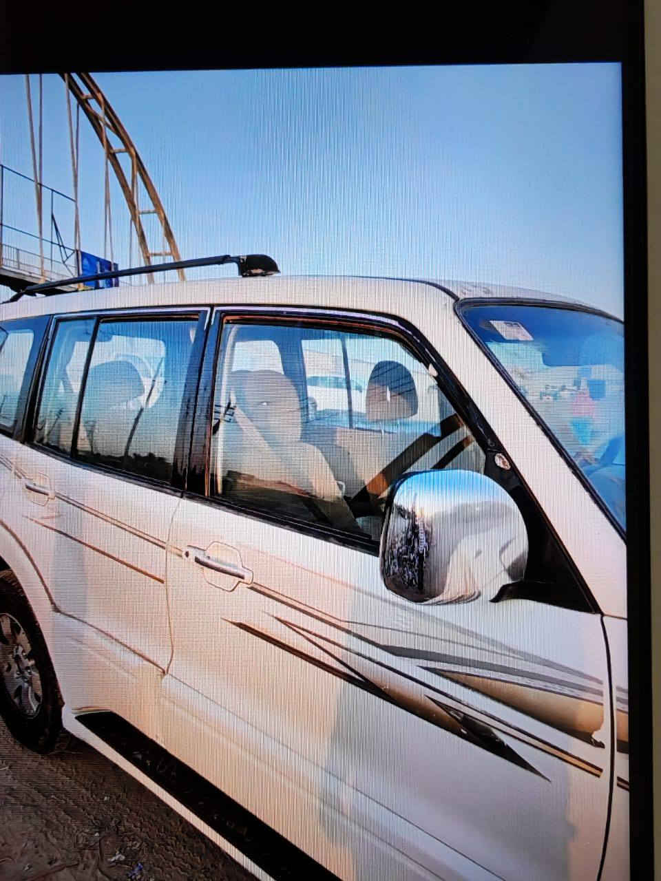 سلام عليكم سياره باجيرو للبيع كفاله سياره بسمي بيع او مراوس 75وبيه مجال ***********
