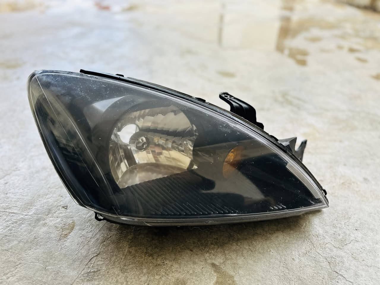 السلام عليكم مازادت لانسر بومة تجاري نظافة فولل السعر 80وبيها مجال مكاني ديالى شهربان 
***********
