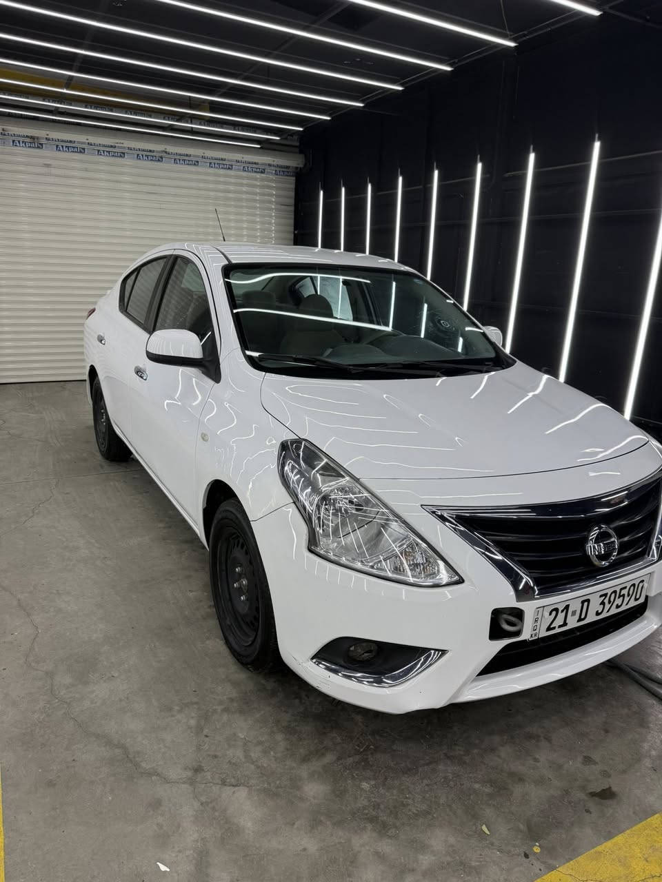 نیسان صنی هندی ٢٠٢١ ماشی ٨١ الف  سونار موجود  بیا شویە بارد
مکان کلار 
سعر قفل ١١٨
***********
