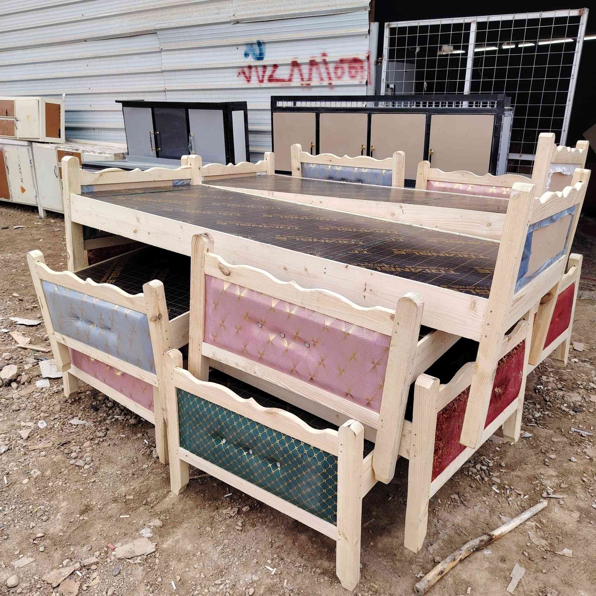 انواع الاثاث المنزلي للبيع والمراوس وبأسعار مناسبة للاستفسار راسل الصفحة او اتصل *********** واتساب
