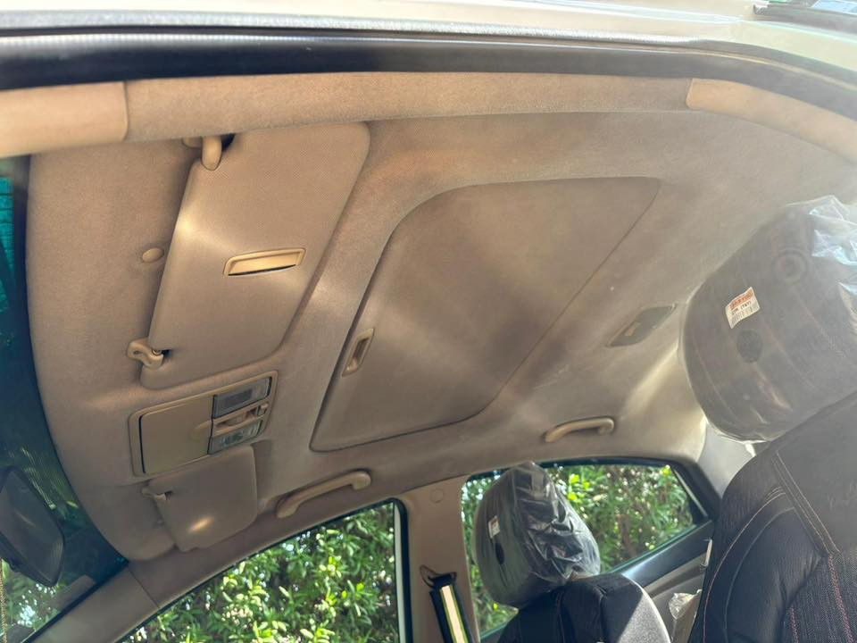 للبيع اكسنت موديل 2013 وارد خليجي
فول مواصفات 
ضررها بيها باب مصبوغ الخلفي الايمن وبيها جاملغ الخلفي معدل بارد
 محرك 1600 دوش المرغوب
تنته
تحكم ستيرن
شاشة
منظومة تبريد جديدة
5 ويل كب بلادي
دواخل جديدة
السياره ماشية 142 
السعر 87 وبيها مجال للشراي
الرقم ***********
العنوان بغداد الشعلة حي الجوادين
