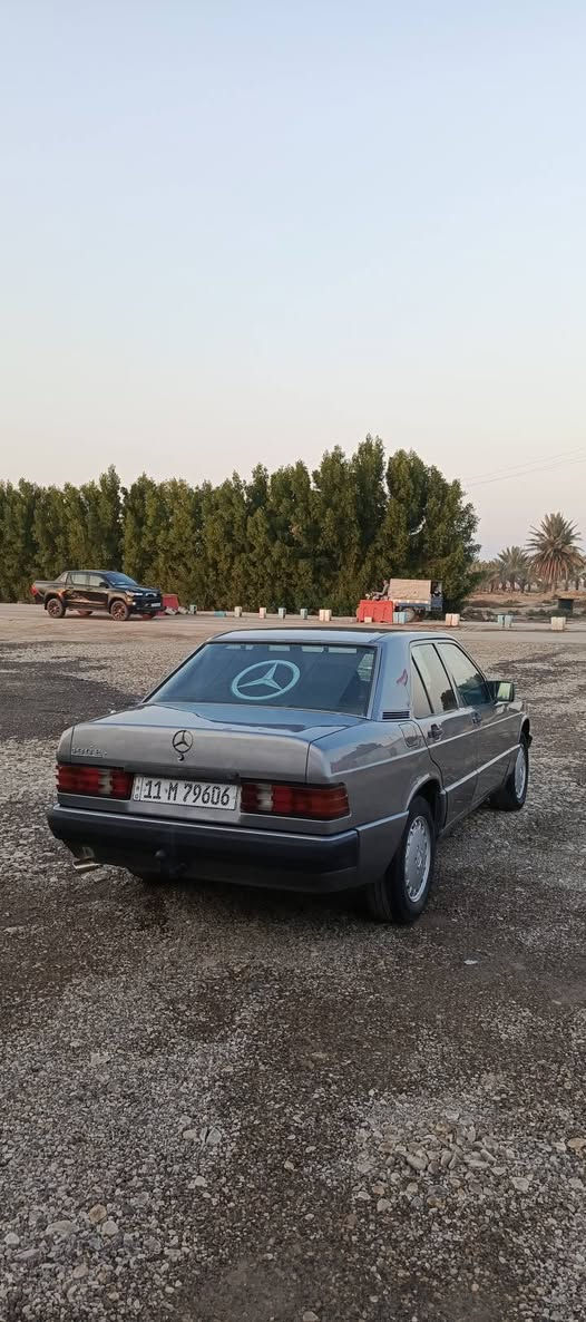 سلام عليكم سياره مار سدس للبيع رقم بغداد انكليزي مشروع وطني شرط تحويل ثاني يوم سنويه جديده 2030تخم تاير حداديه جديده كهربائيّات كله شغاله كير ومكينه مكفولات مكينه البلاديه مصبوغه فرن مكفوله من الضربه والعيب شرعي دواخله جديده سياره جاهزه عنوان واسط كوت الشراي يتصل وبي خير ويدلل سعر 45ورقه وبيه مجال ***********
