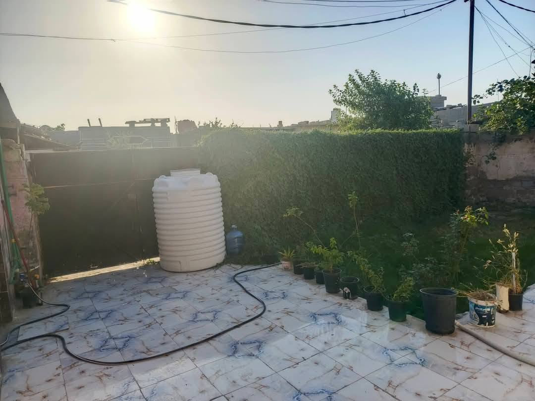 السلام عليكم
بيع مستعجل حي سكينه 
مساحه 180ركن 
غرفه 
وهول 
مطبخ ومضيف
البيت جاهز 
السعر مناسب 
‏‪***********‬‏
