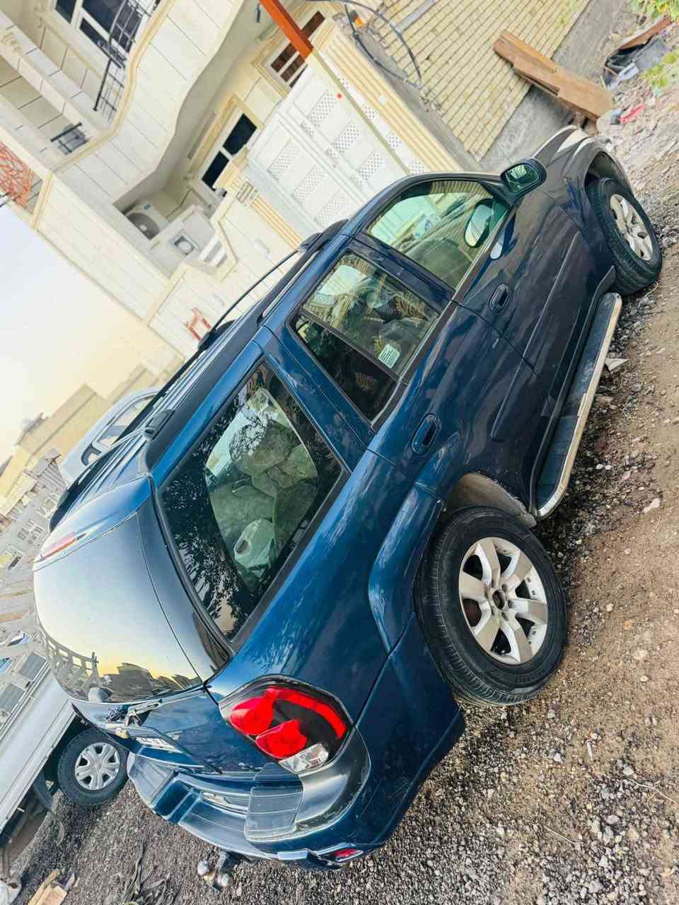 شوڤرليت بلايزر 
موديل 2005
هزة قبل شهر لسنة 2027 
سنوية لحد 2031 
 مكان السيارة بغداد
مصبوغة حزام جمالية 
گير ومحرك جديد 
تخم تاير جديد
صدر جديد 
السيارة خير من الله مابيها اي نقص 
السيارة بأسمي تحويل مباشر 
السعر 90 ورقة وبيها مجال بسيط
***********
*********** Colombo, Sri Lanka
