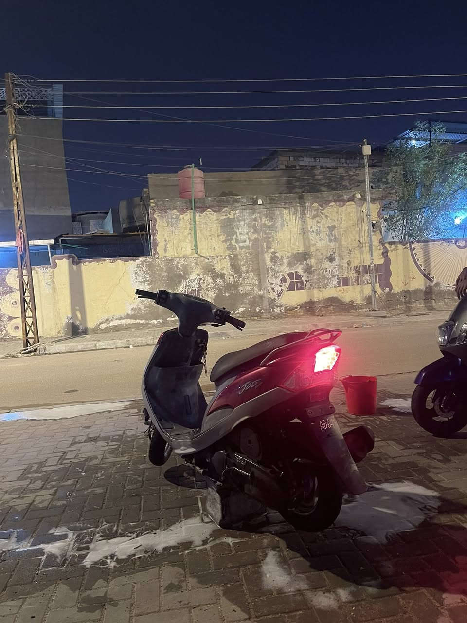 يالله ماكس قجمه كفاله عامه صار الها اسبوع من نزلت من الرمبه مكفوله من كلشي للبيع او مراوس بوليسي البصره المعقل ***********
