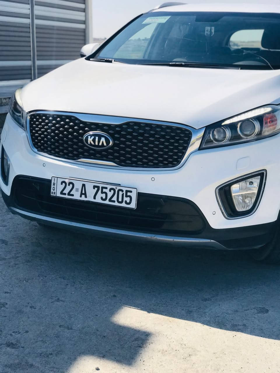 السلام عليكم  للبيع سورنتو  خليجي موديل 2016 السياره فول سبعه راكب بصمه  كشانه كهرب  ويل كروم رقم اربيل بسمي  تحويل ثاني يوم  محرك اربعه بستم    السياره محرك كير صدر تواير كلو جديد   السعر 193 بيها مجال للطيبين  رقمي ***********   مكاني صلاح الدين الشركاط
