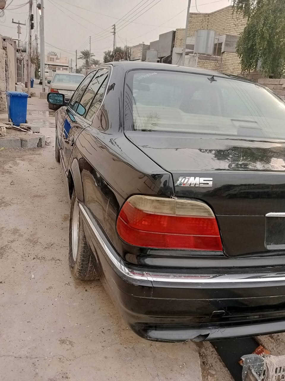 740, اصل
مصبوغة بدون بوليش بدون حادث 
صدر امامي خلفي تبريد كهربائيات محرك حلوات 
نواقص بسيطة 
للبيع بدون مراوس 65 
***********
بغداد
