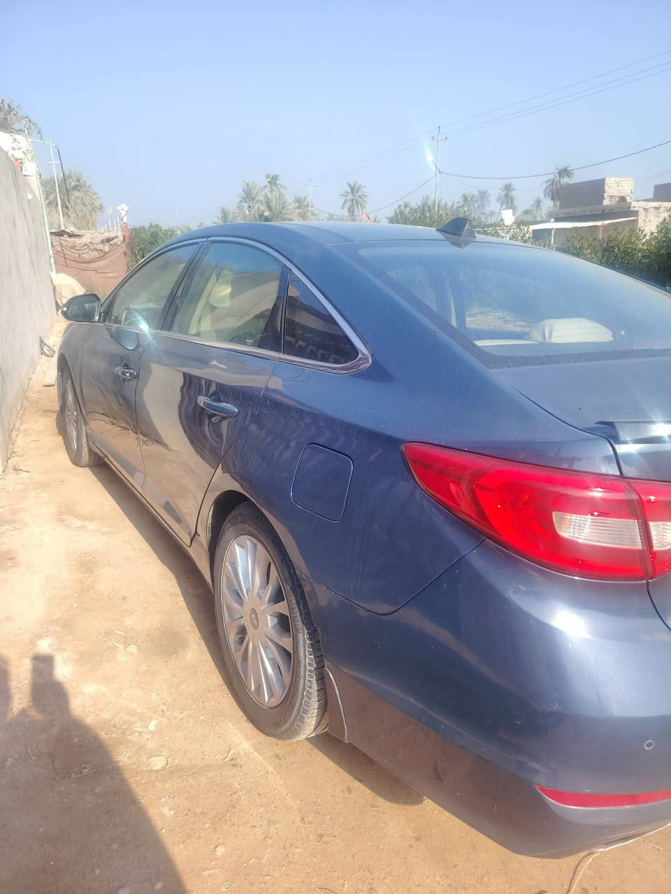 سوناته خليجي ٢٠١٧ لون ازرق سقف بنوراما اسود فول مواصفات عده البصمه رقم اربيل انكيزي سنويه ل٢٠٢٨ مكينه ٢٤٠٠ دوشه بيه صبغ الجاملغ الخلفي بدون دواخل وبارد موضح بالسونار السعر/ ١٢٥ ورقه مكان السياره كربلاء طوريج لاتصال ***********
