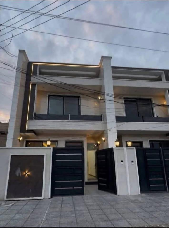 دار 150 م موقع راقي امام مجمع حي السلام السكني شارع 15 م 

ك تشجير ومستقبلاً 4 شوارع يتكون من 4 غرف نوم ونظام

للأستفسار الاتصال *********** مكتب حمورابي
