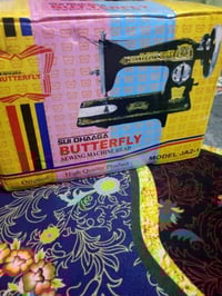 مكينة خياطة • للبيع • تواصل خاص