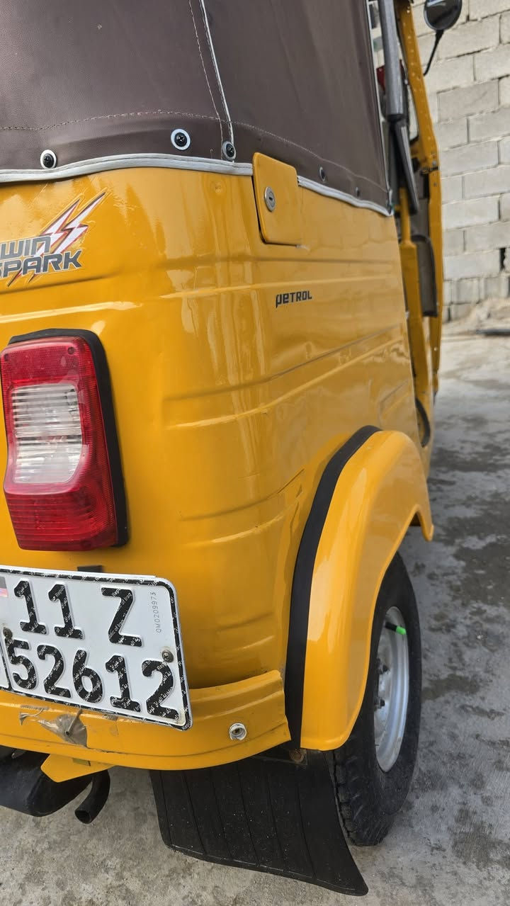 سلام عليكم للبيع موديل 19شعر12يوم30يعني عشرين رقم وسنويه تحويل مباشر بسمك😃تخم تاير سفريات دوشمه كله جديد اكفلك مكينه تنقيص تبخير اطيك تراي وين متريد بغداد الصدر السعر6 و200
***********
