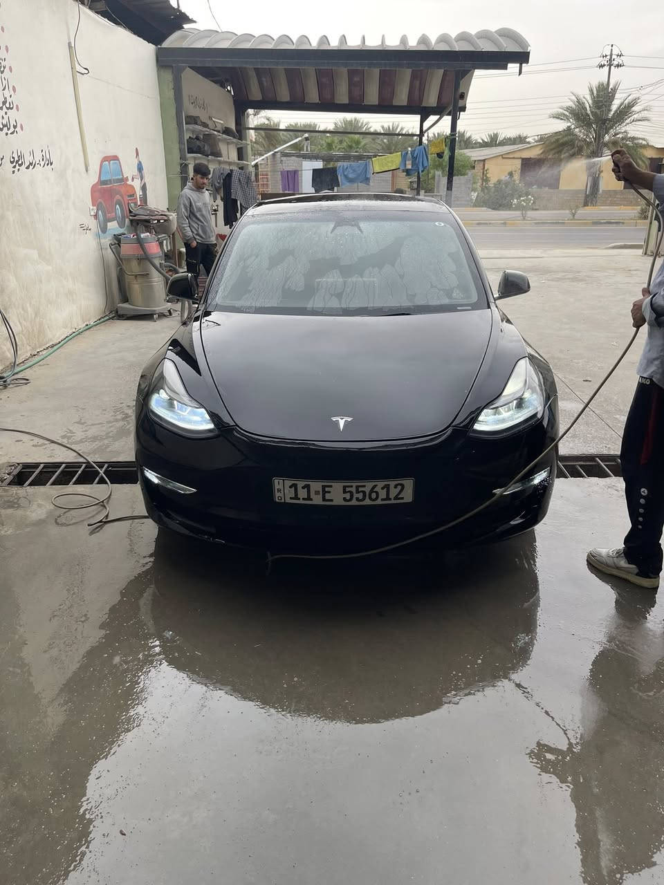 تيسلا 3 موديل 2022 دبل ماطور اون لان اخر تحديث بيه ومربوطة بالتلفون بسمي ماشية 120 الف كم صاره عندي اكثر من سنة صور الحادث ويه وتحتاج تلحيضات اخون السيارة ابيع احزام وبيه ضربة بالجاملغ الخلفي فوق ضربة القديمة مامصلحة السعر 150 اخون الله شاهد صار سنة ماصارف عليه الف خير من الله  وياه شاحنة اصلية 48 و شاحنة 16 متنقلة وادابتر ديسي مال شحن سريع  للاستفسار *********** وات ساب واتصال
