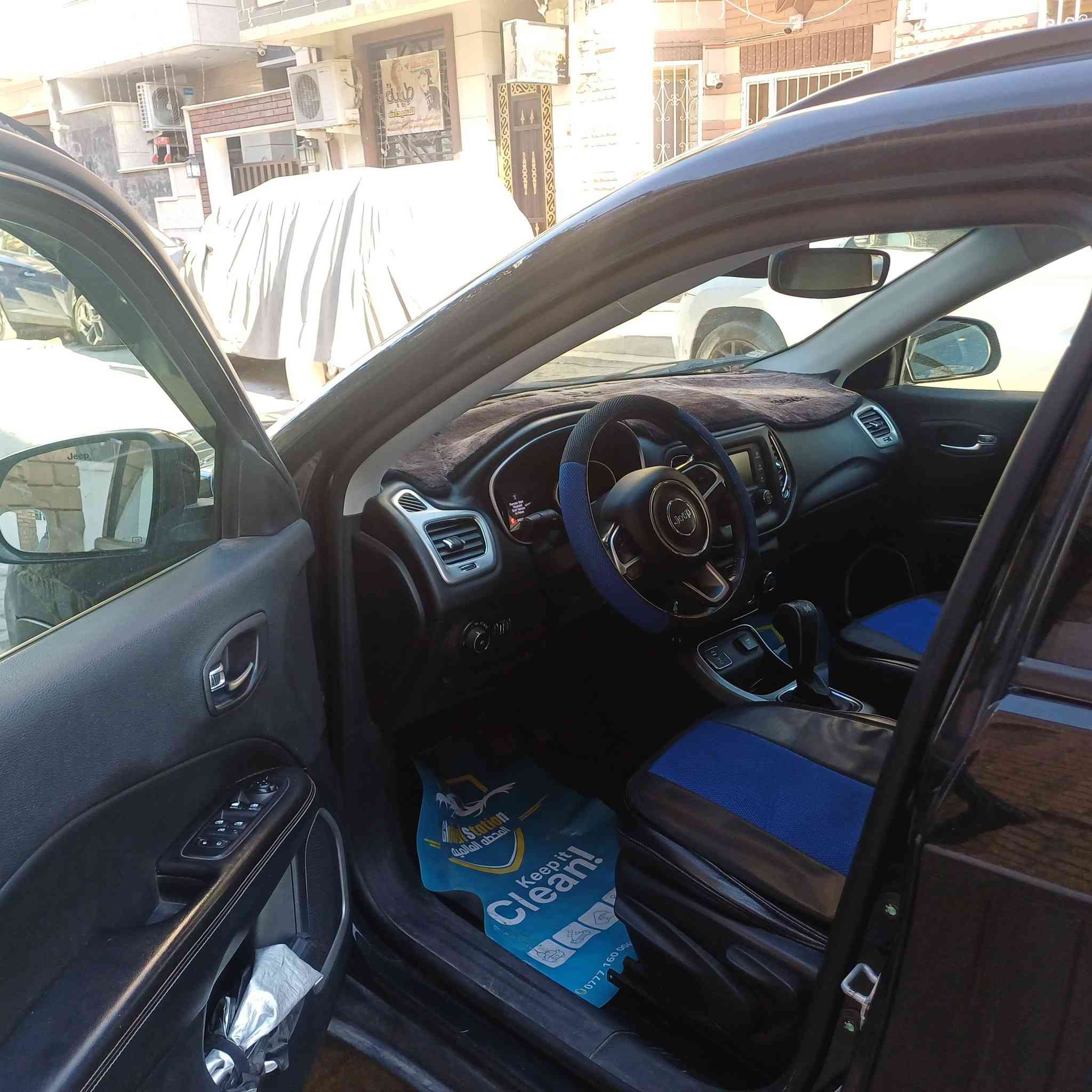 جيب كومباس موديل ٢٠١٨ فئه لاتيديود المعروفه بصمه باب وتشغيل عن بعد  سايد بريك بصمه مثبت سرعه اوتو ستوب  محرك مبدل ٢٤٠٠ رقم اربيل الجديد ماشيه ٩٤ الف ميل 
وارد امريكي صور الحادث مرفقه وصار بيه طخه بالعراق قطعتين صبغ جاملغات اماميه وبارد قليل بالصندوك 
مكانها بغداد *********** السياره باسمي تحويل ثاني يوم 

سياره كامله مكمله من كل النواحي ادامه كامله من محرك وكهربائيات صدر جديد تخم تاير جديد ماناقصها شي ترايك وين متريد سعرها ١٣٣ ورقه
