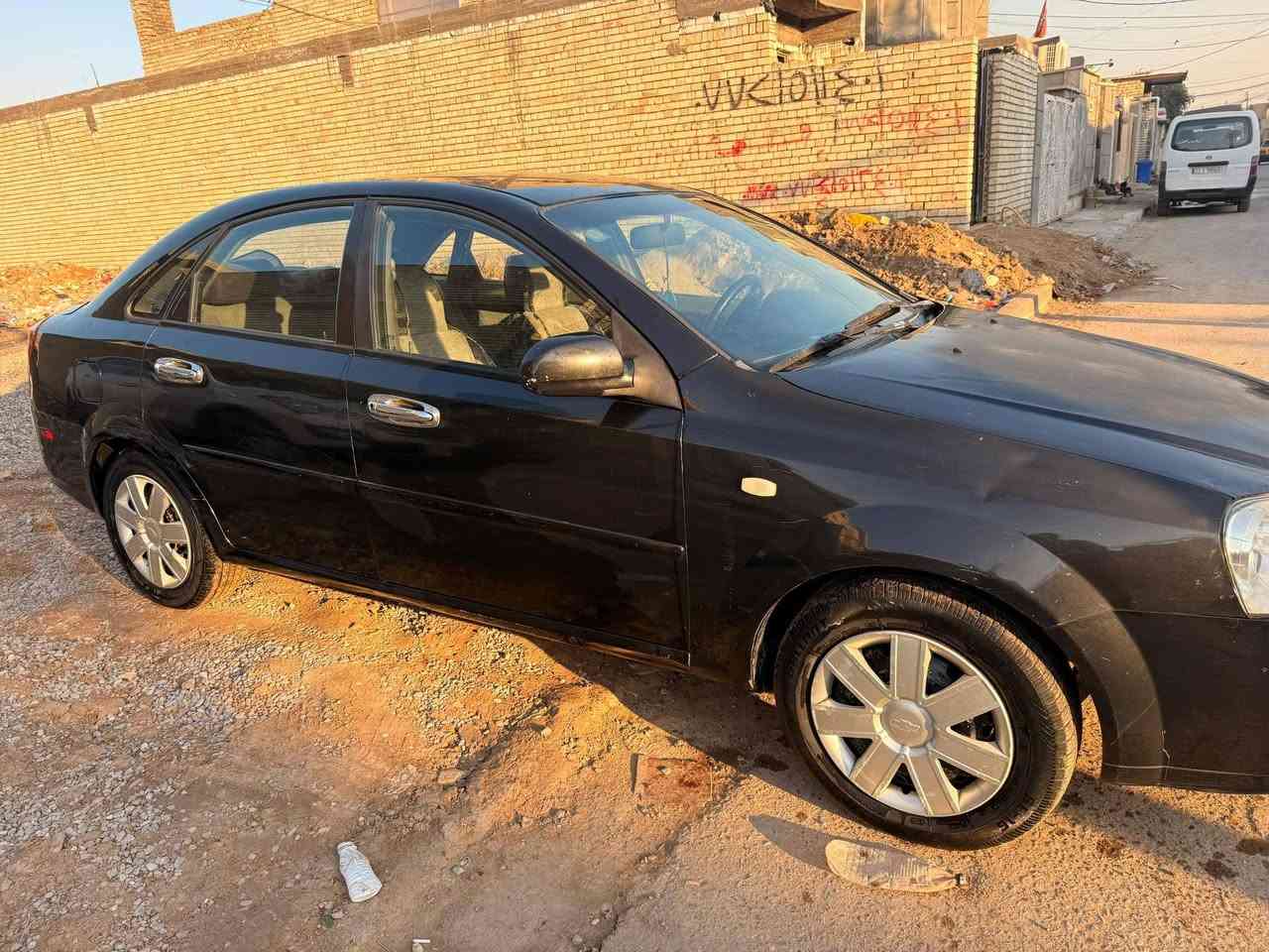 سوزوكي فورنزا موديل ٢٠٠٧
رقم دولي باسمي لون اسود سيارة بلادية بيها جراد بنيد وقمارة السعر ٦٠ورقة ***********
